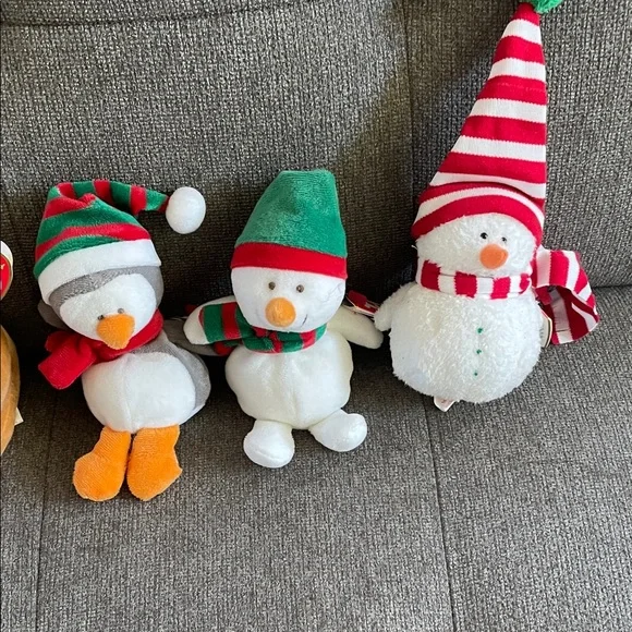 Ty Jingle Beanies Holiday Plush Ornament Collection - Picture 3 of 3